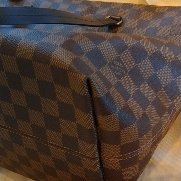 Authentic ๐ฅ๐ฅ๐ฅ MINT Louis Vuitton lena totes - Picture 11 of 14